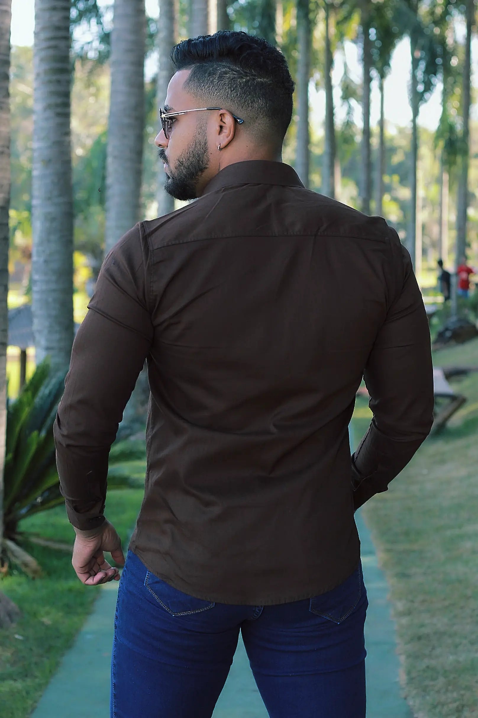 Camisa slim fit Marrom Chocolate manga longa