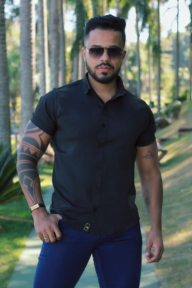 Camisa Slim Fit Preta Lisa Passa Facil (Não Amarrota)