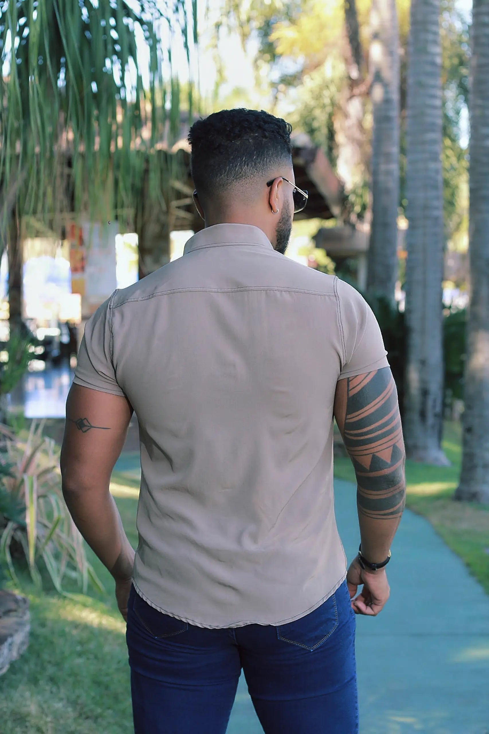 Camisa Slim Fit Lisa Marrom Passa Facil (Não Amarrota)