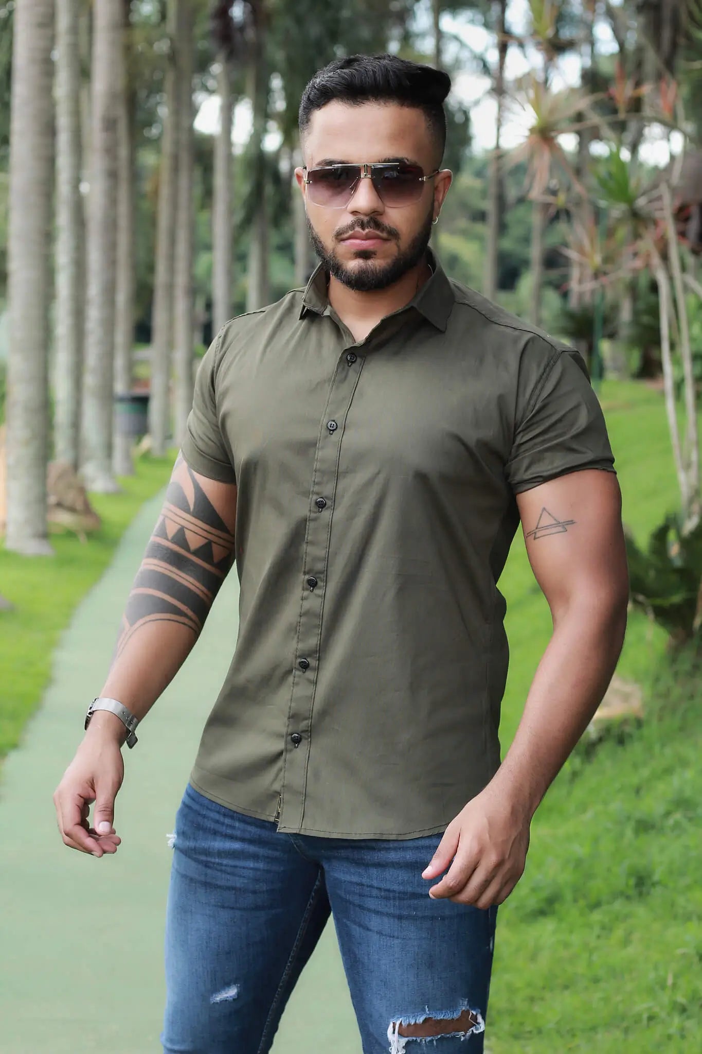 Kit 2 Camisas Slim Fit Premium com Elastano 89,99 / Preta Lisa / Verde Militar