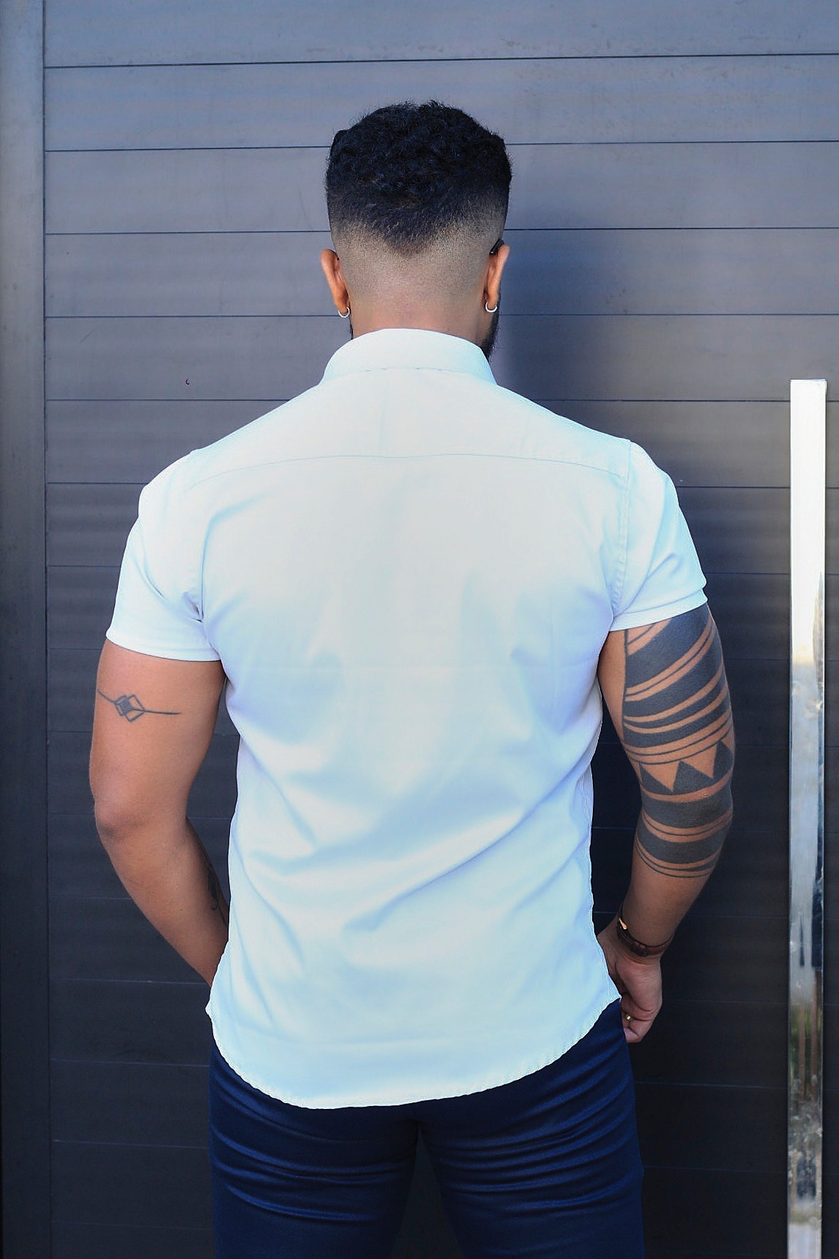 Camisa Slim Fit Camisa Tecnológica Acetinada que não Amassa Armani Prateada