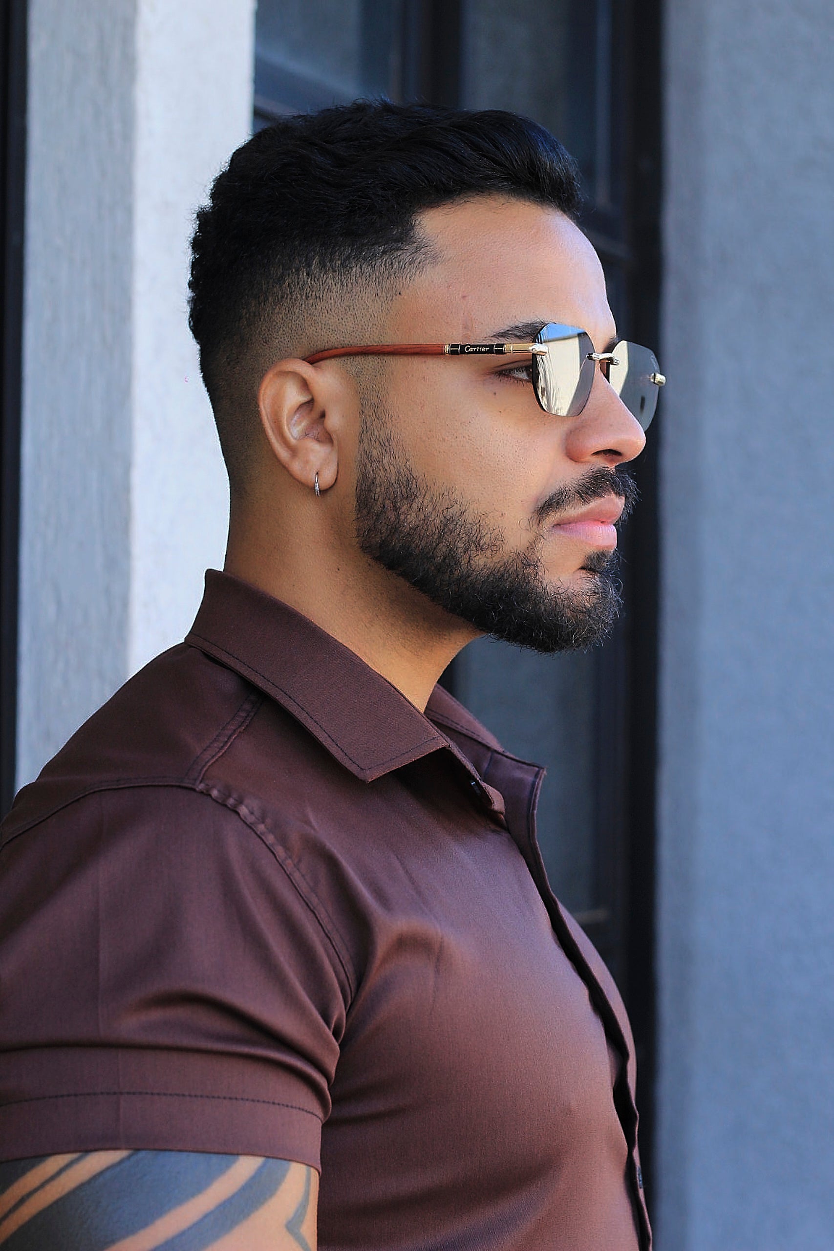 Camisa Slim Fit Camisa Tecnológica Acetinada que não Amassa Armani  Marrom Chocolate