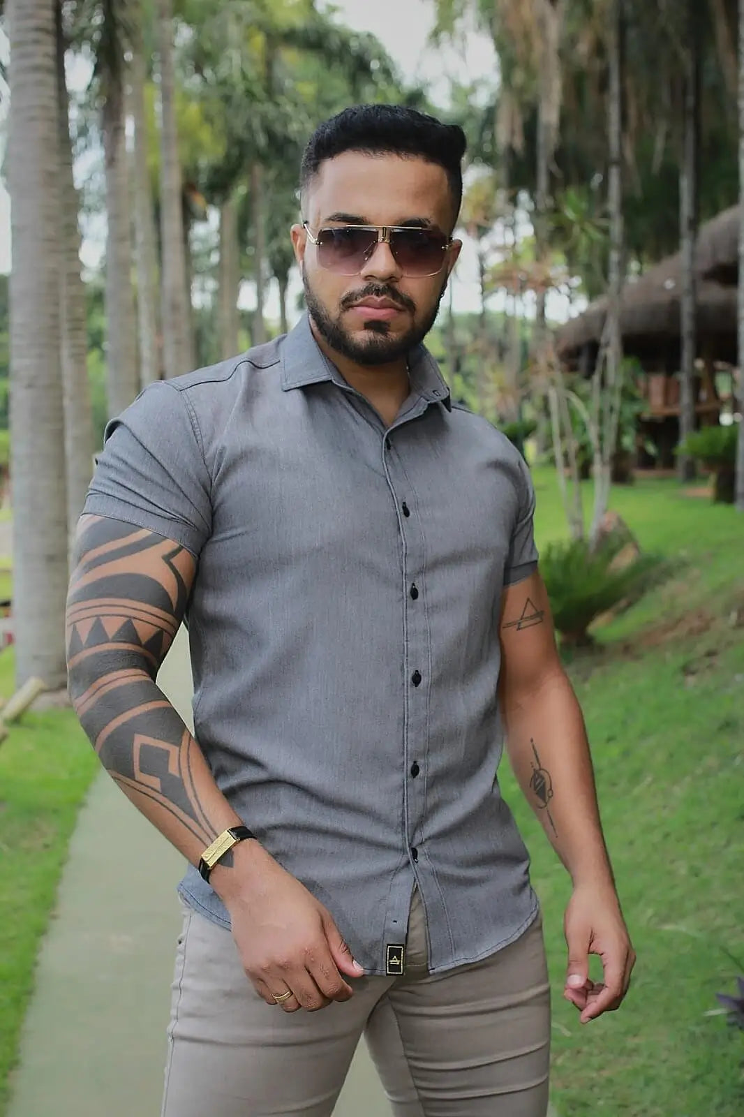 Kit 2 Camisas Slim Fit Premium com Elastano 89,99 / Preta Lisa /Cinza Chumbo