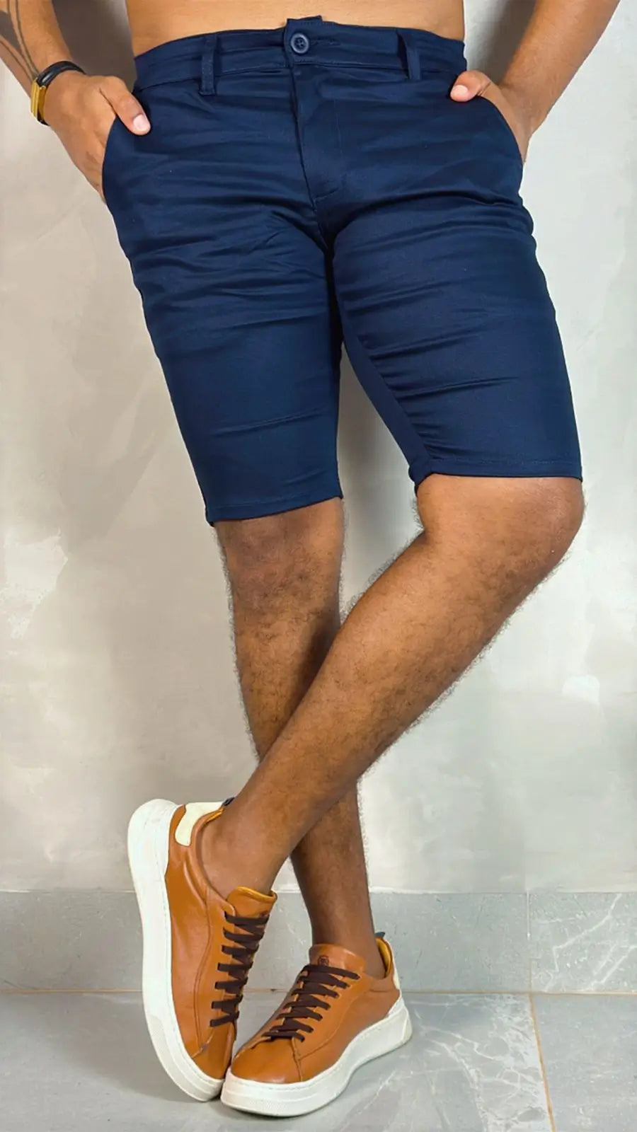 Bermuda alfaiataria Azul Marinho Bolso faca 5% de elastano