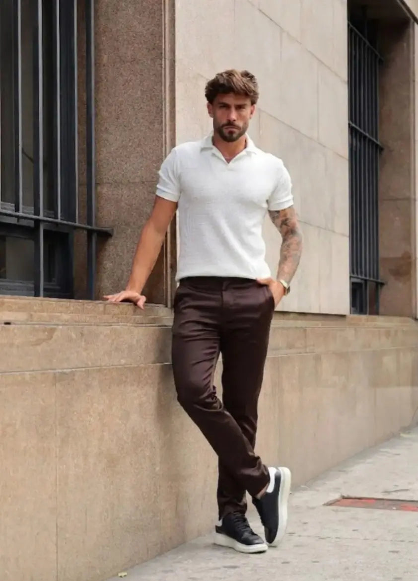 Calça alfaiataria Marrom Chocolate bolso faca 5% de elastano